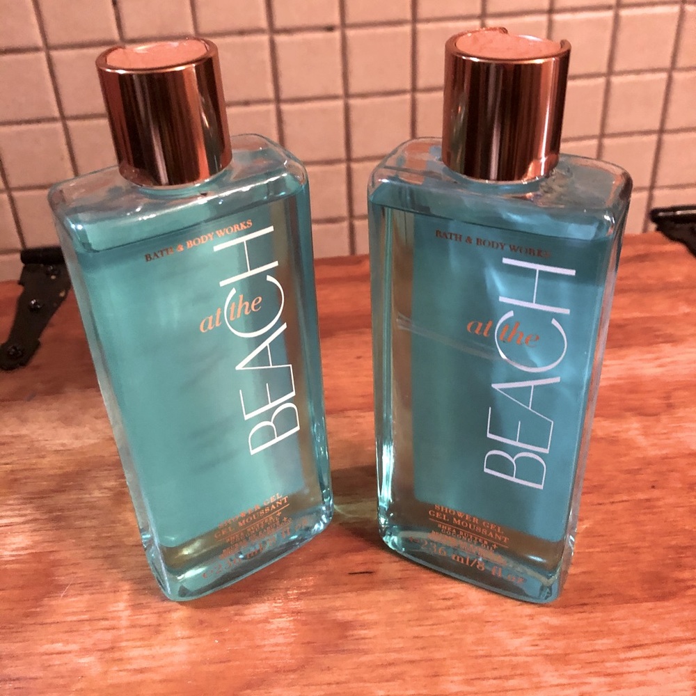 Bath& bodyworks 2 At the Beach Shower Gel 8 FL Oz.